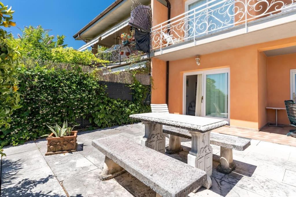 Casa Belvedere Toscolano Maderno Exteriör bild